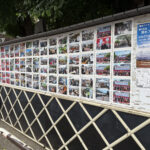㉒「清水稲荷神社」の入口には100枚の写真が展示されているよ