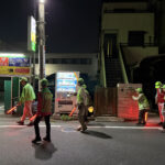 ⑥町内会を防犯パトロール中！