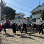 ⑧振り付けは、いろいろ参考に自分たちで考えているという