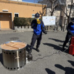 ⑩バーナーに火がつけば、こんな感じで炊き出し鍋が完成する