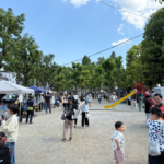 ⑨屋外会場、板橋大山公園。各ボランティア団体が飲食・物販・体験コーナーを展開