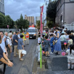 ①清水町集会所には、すでに多くの人が