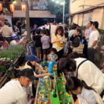 ⑧子どもたちの楽しみもいっぱい。奥の人だかりは、いろいろなグッズを販売していたよ