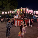⑪盆踊りが好きな方々がいっぱい集まりました